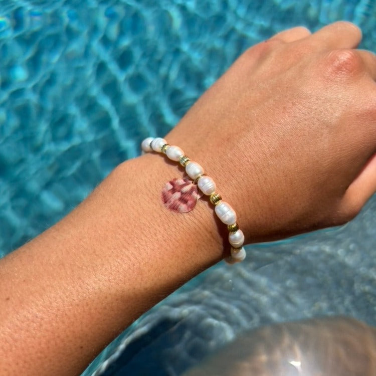 Crown Shell Bracelet