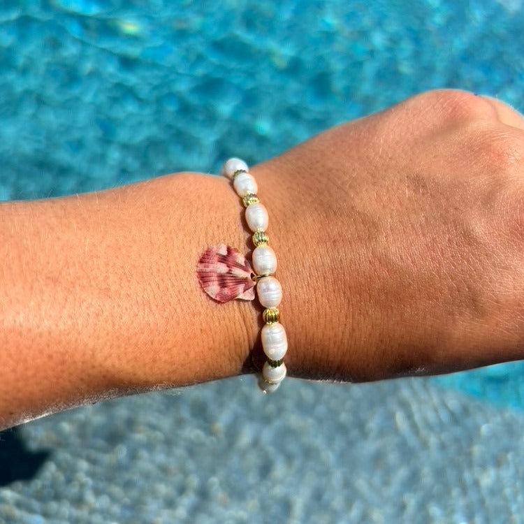 Crown Shell Bracelet