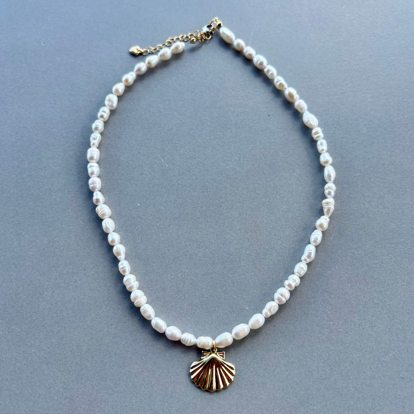 Shell Pendant Necklace